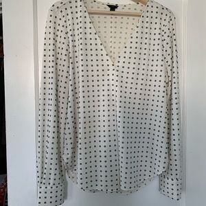Ann Taylor Large petite blouse v neck white navy